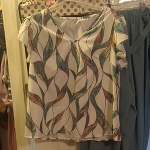 SHEIN Green and Cream Graphic Short Sleeve Blouse